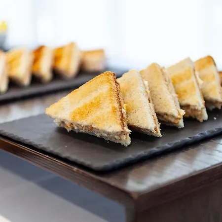 Hotel Carlos I Silgar 4*