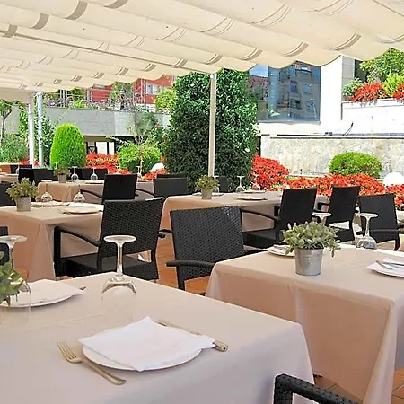 Hotel Carlos I Silgar 4*