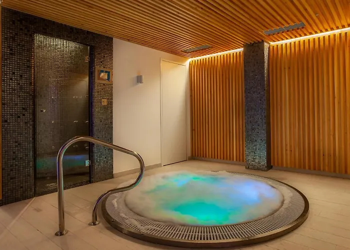 Hotel Carlos I Silgar 4*